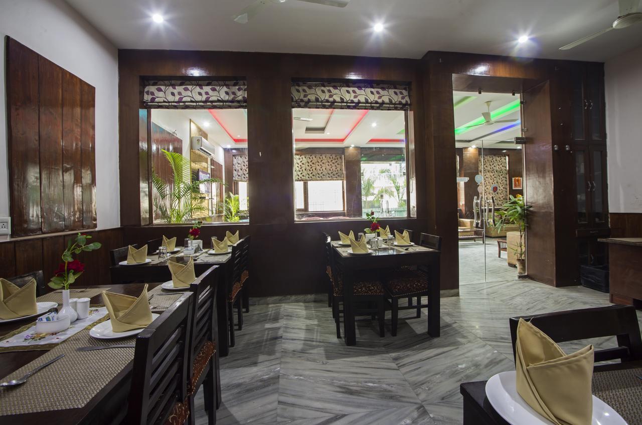 Airport Hotel Olive&Blue Neu-Delhi Exterior foto