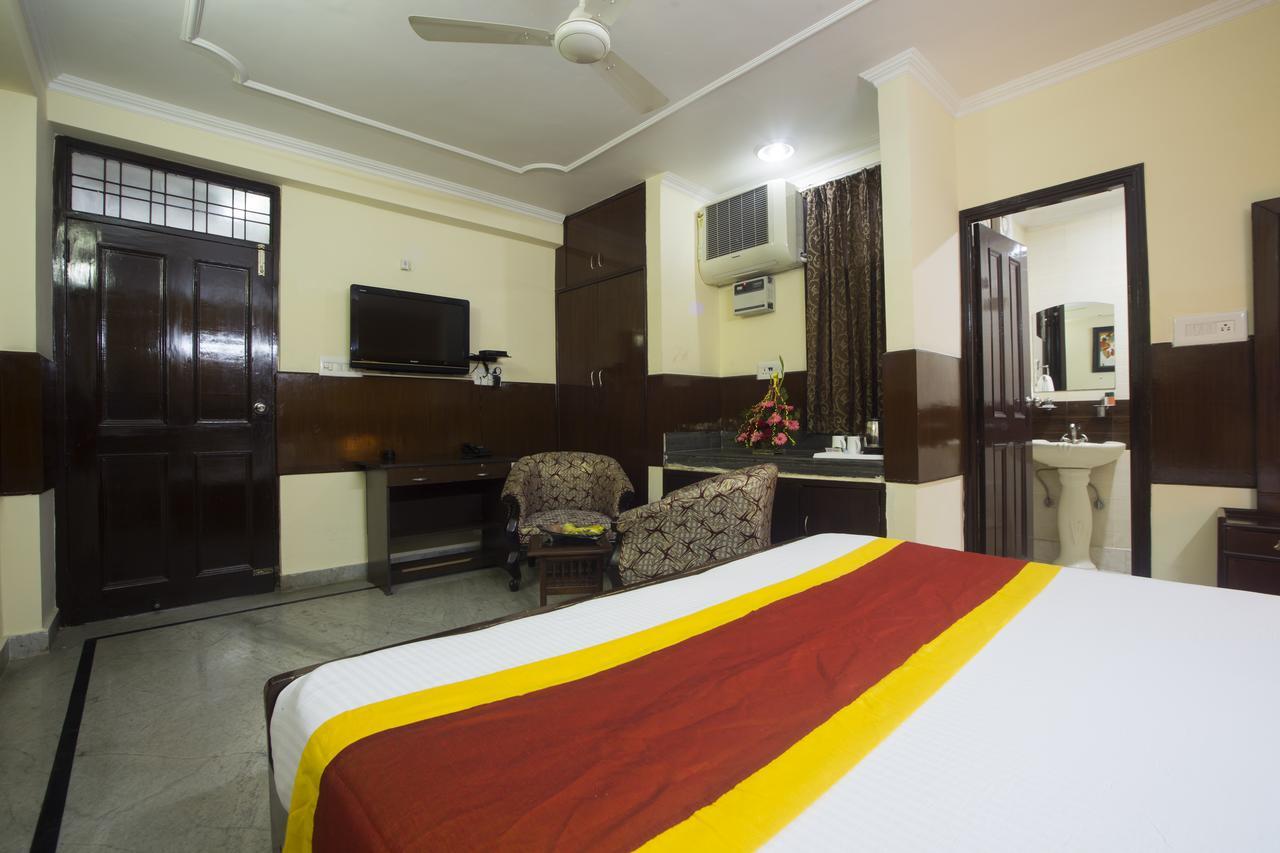 Airport Hotel Olive&Blue Neu-Delhi Exterior foto